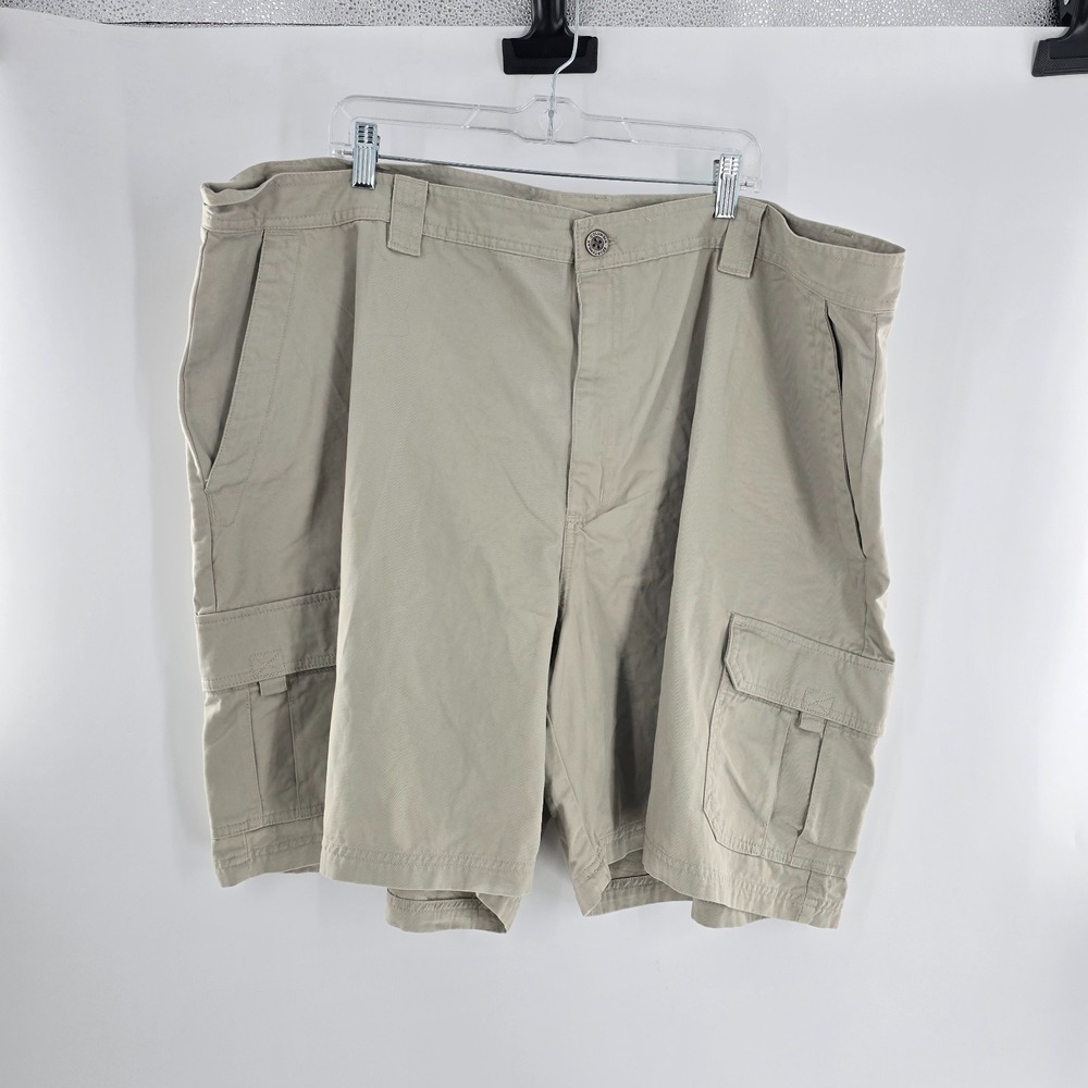 Columbia Shorts Mens Size 50 Cargo Khaki High Rise 7.5" inseam